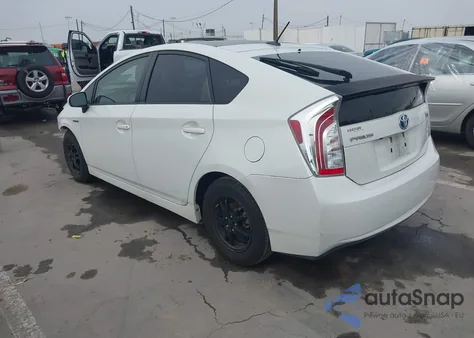 2014 Toyota Prius Three из США, поврежденный, VIN JTDKN3DU4E1763388